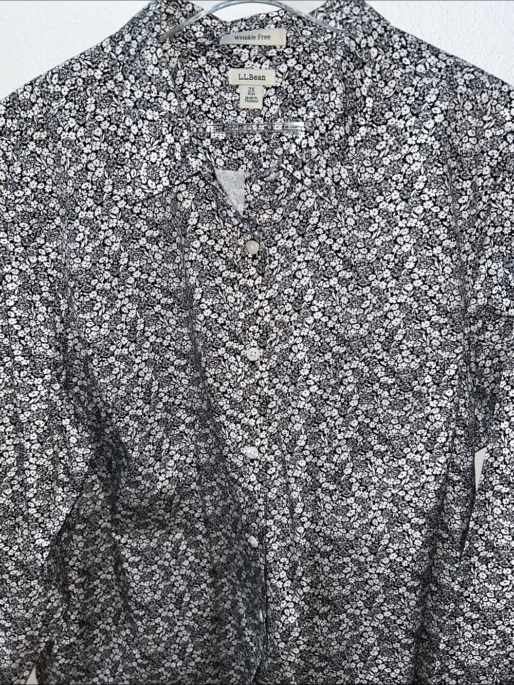EUC Coldwater Creek NO WRINKLE Black White Floral Long-Sleeve Button-Down 2X